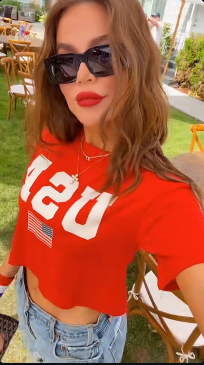 Koko showed of her patriotic OOTD