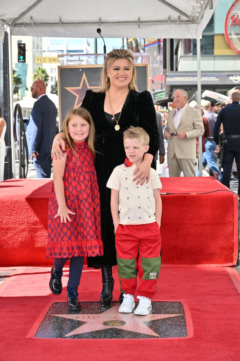 Kelly Clarkson and children River Rose Blackstock and Remington Alexander Blackstock