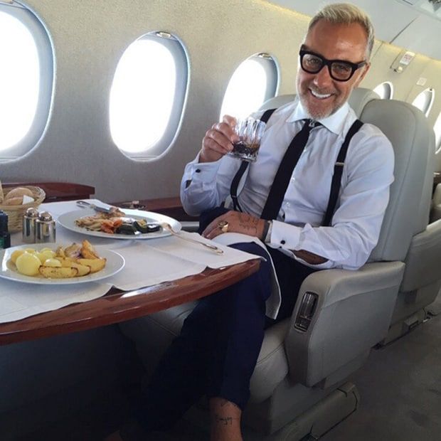 His GV lifestyle includes private planes.
<br>
Photo: Instagram/@gianlucavacchi