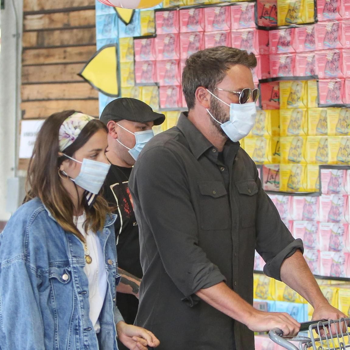 Ana de Armas and Ben Affleck out with kids