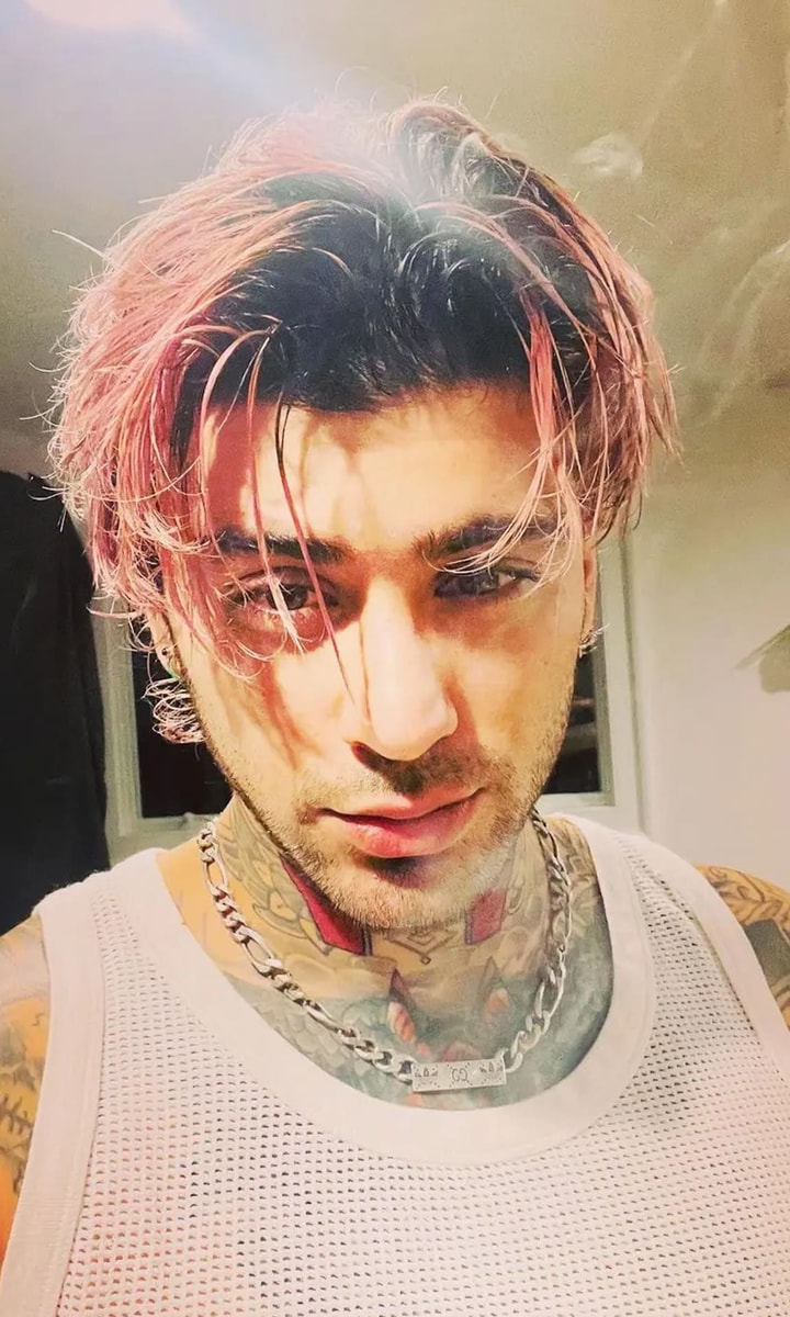 The singer and former One Direction band member took to social media to share his latest look.