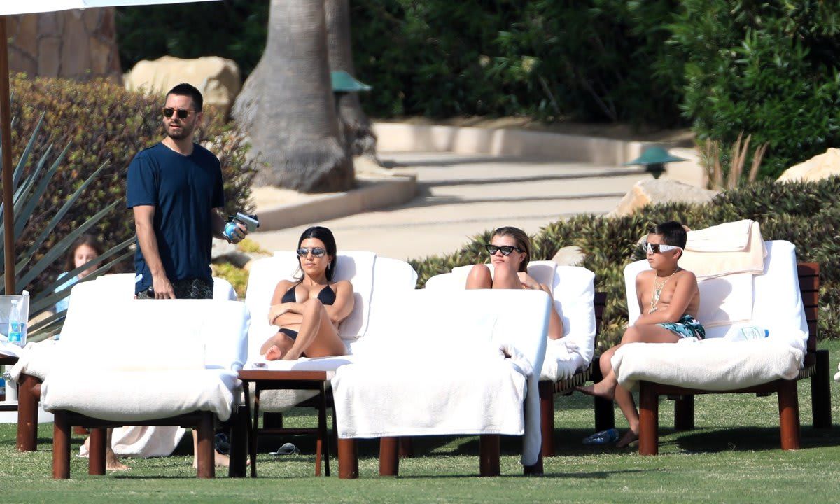Scott, Kourtney and Sofia vacation together
