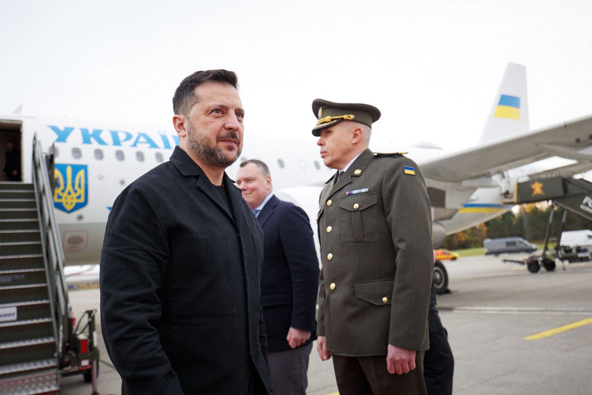 King Haakon of Norway welcomed Ukrainian President Volodymyr Zelenskyy to the Royal Palace in Oslo during an important diplomatic visit.