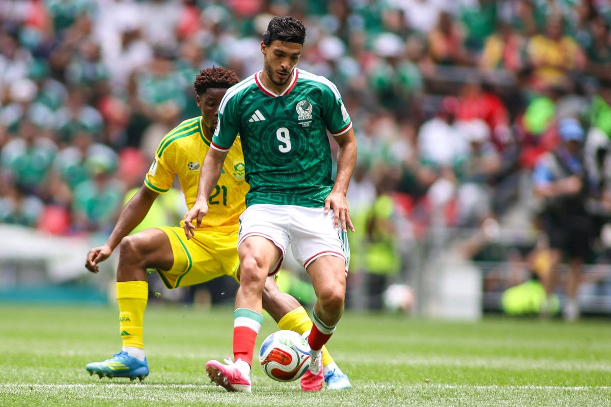 Estadio Azteca erupts as Jiménez delivers one of the most emotional moments of the 2026 World Cup.