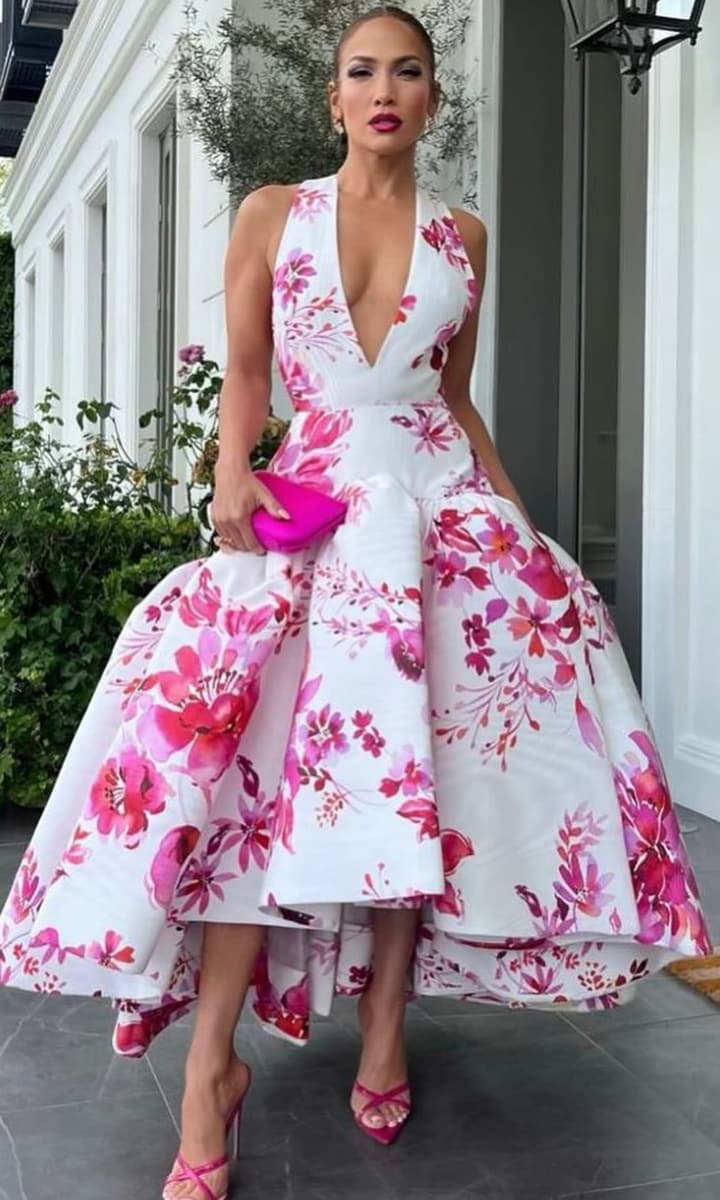 Jennifer lopez pink dress hotsell