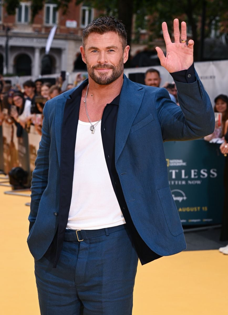 Chris Hemsworth opens up about his dad's Alzheimer’s diagnosis: 'Hang on to every single moment'