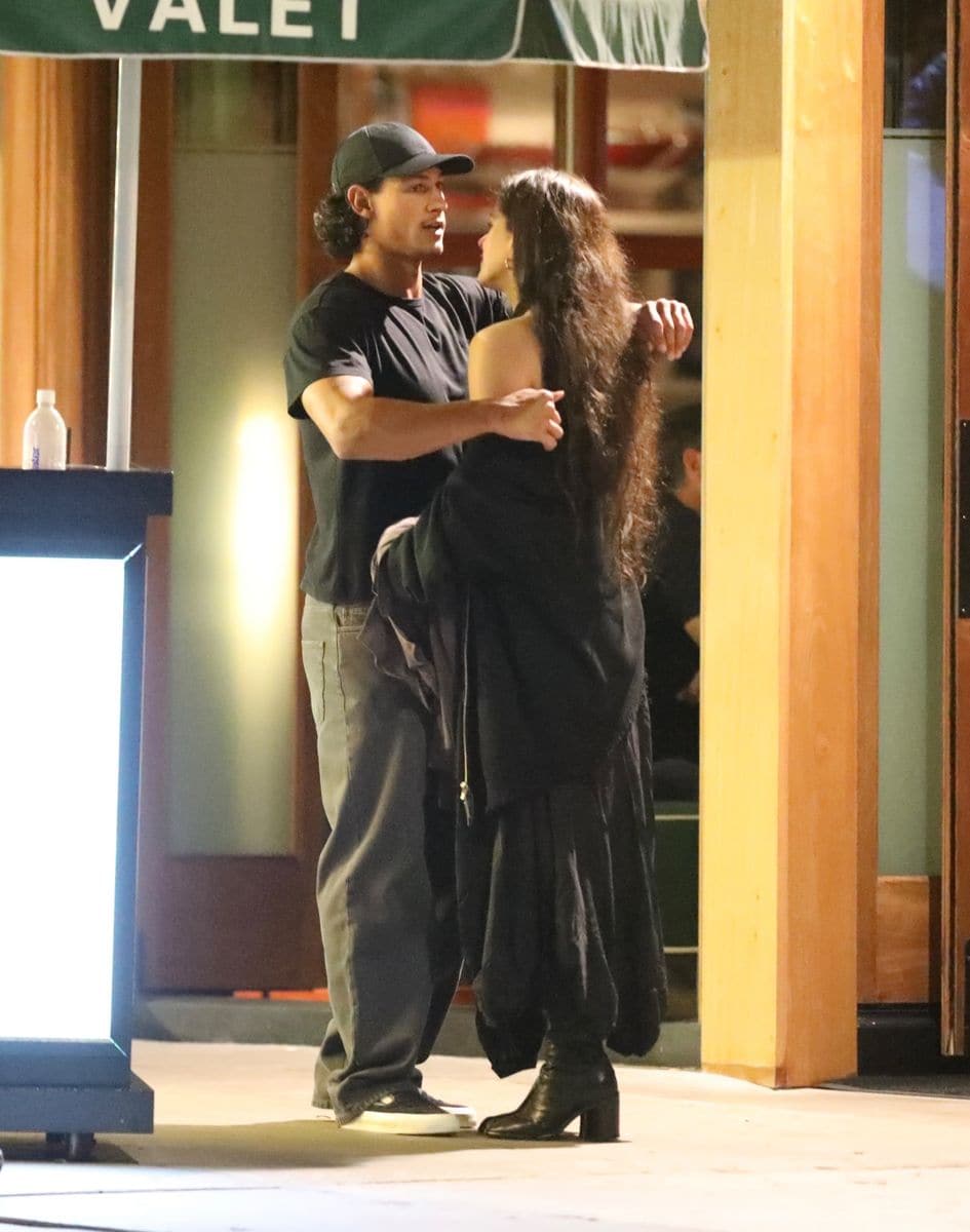 Rosalia and Emilio Sakraya, a German actor/singer, were spotted enjoying a cozy dinner date at Cipriani in Beverly Hills, sharing some PDA after departing the restaurant. 