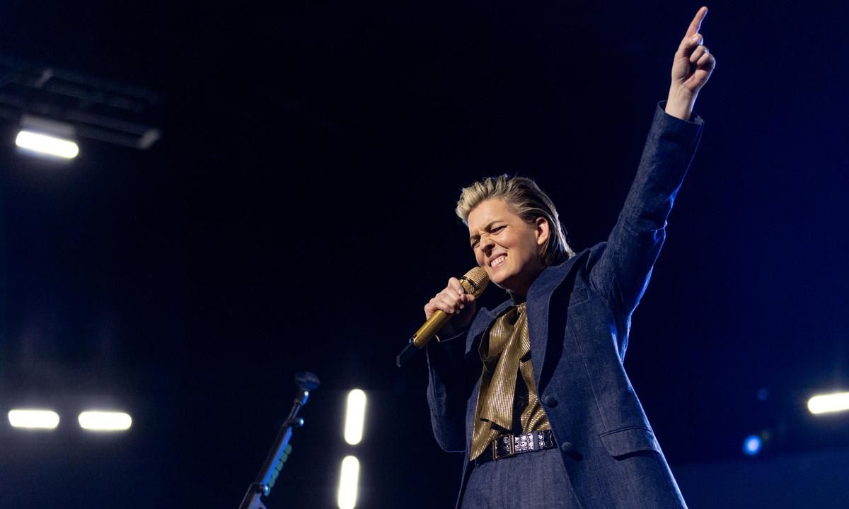 MusiCares Person of the Year Tribute to Joni Mitchell - Inside