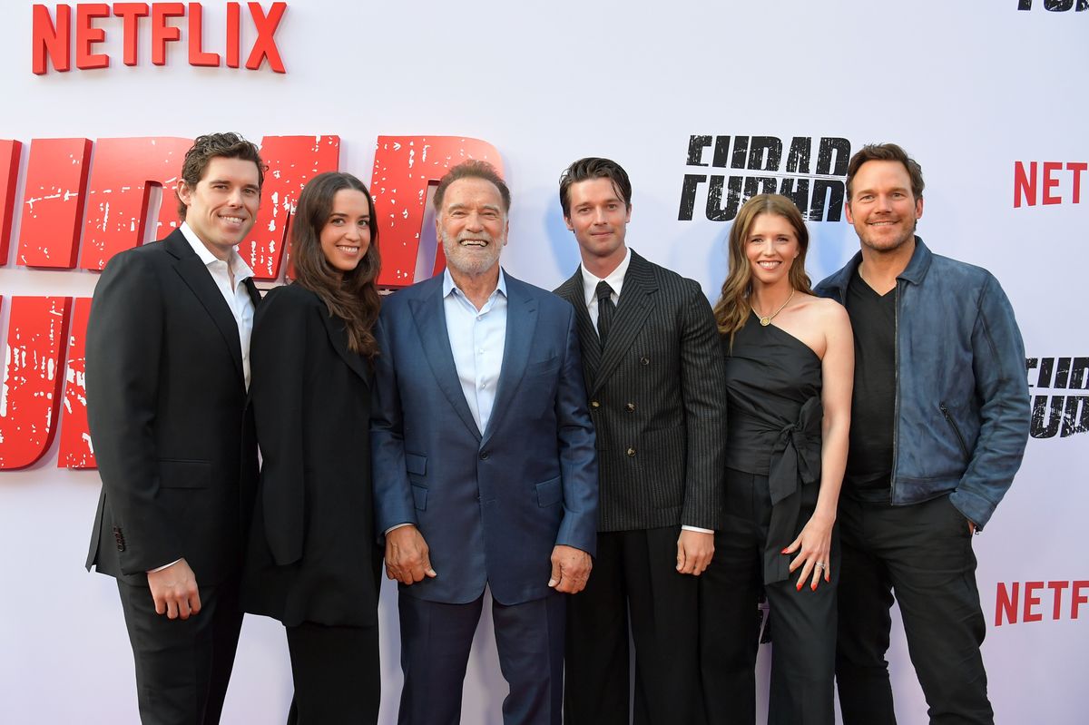 Arnold Schwarzenegger with his children and partners: Christopher Schwarzenegger, Christina Schwarzenegger, Patrick Schwarzenegger, Katherine Schwarzenegger and Chris Pratt