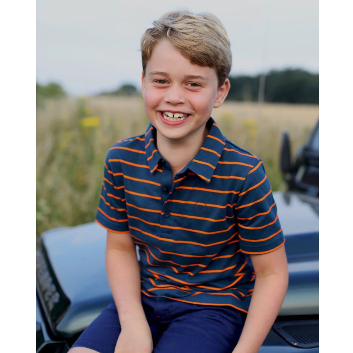 Prince William and Kate released a new photo of their eldest son to mark his eighth birthday