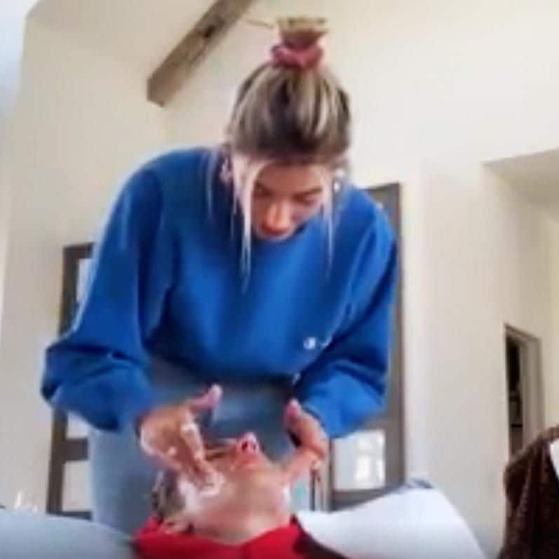 Justin Bieber and Hailey Baldwin facial time