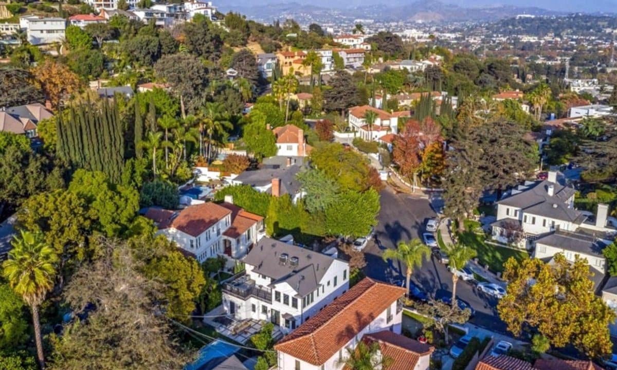 The last house where Naya Rivera lived is for sale at $ 2.695 Million Dollars.