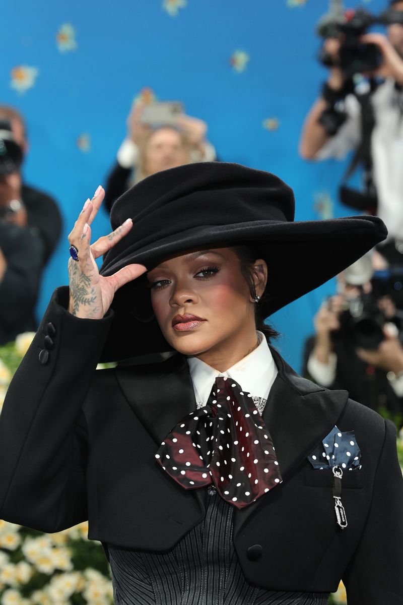  Rihanna attends the 2025 Met Gala Celebrating "Superfine: Tailoring Black Style" at Metropolitan Museum of Art on May 05, 2025 in New York City.  (Photo by Savion Washington/Getty Images)