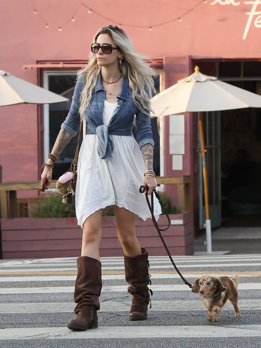 The look was the kind of well-worn pair that makes any outfit feel instantly lived-in and cool.