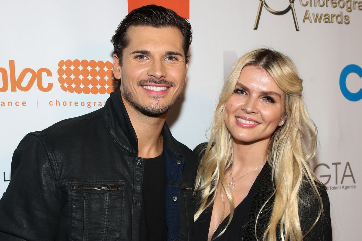Gleb Savchenko (L) and Elena Samodanova