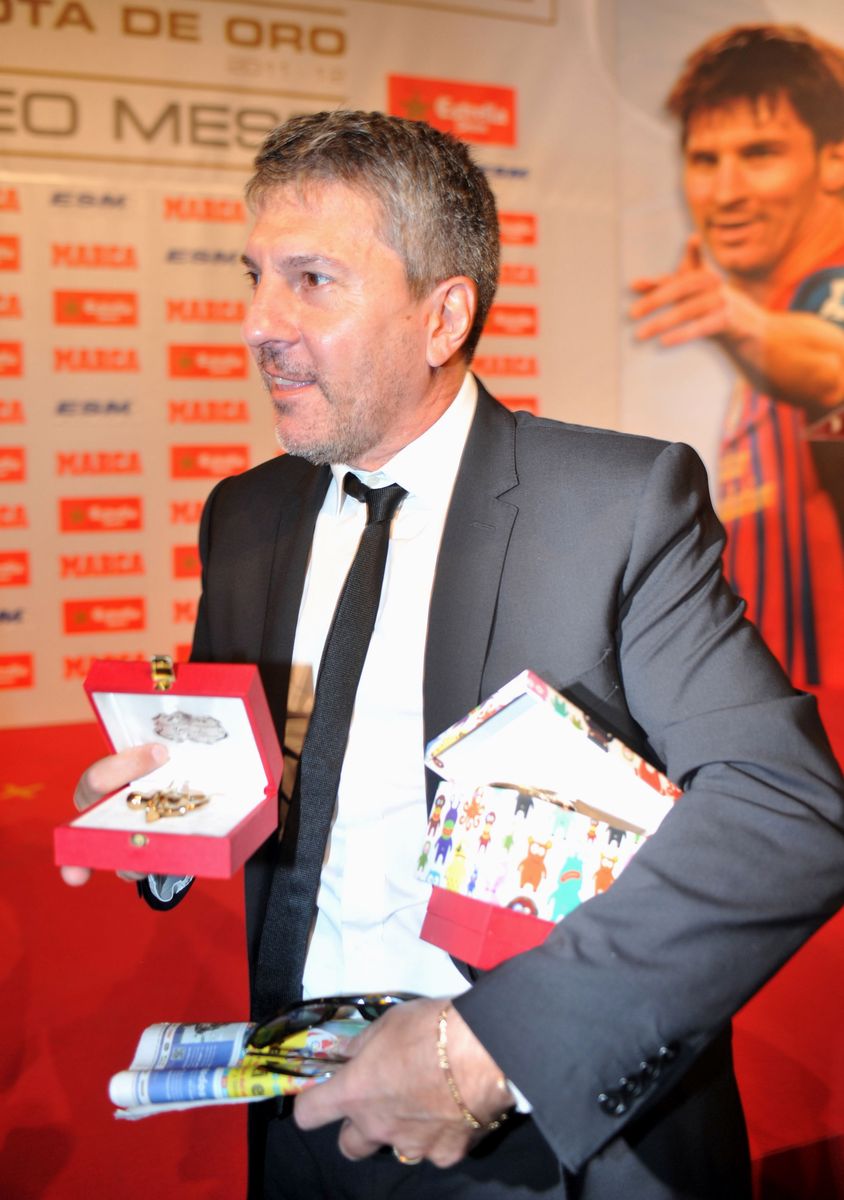 Friends and fans remember Jorge Messi as the quiet force behind Lionel Messi's rise to international superstardom.