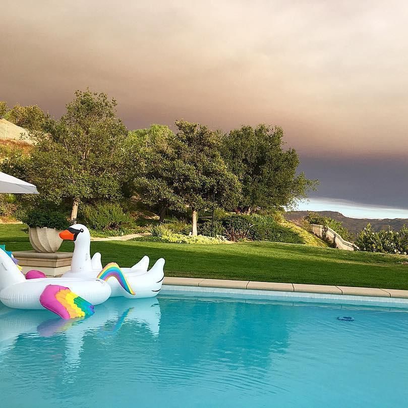 Khloe Kardashian Calabasas mansion