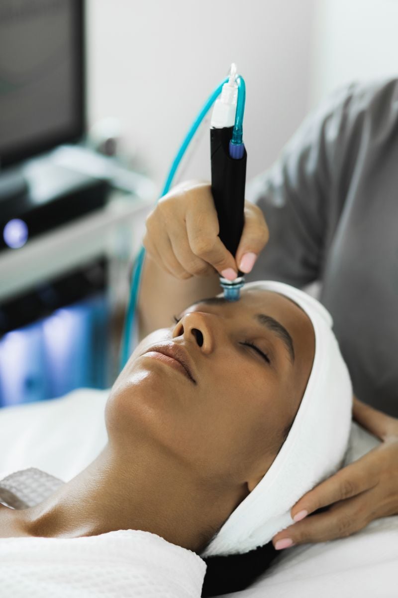 Dr. Maria Hurtado says "it must be performed in a treatment room or medical office, under biosecurity protocols, and exclusively by a trained medical professional."