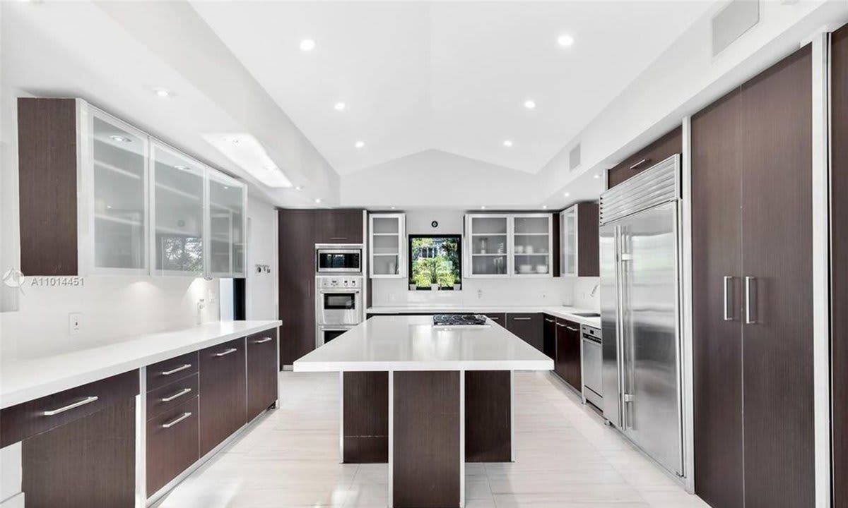 Inside J.Lo's Miami Rental