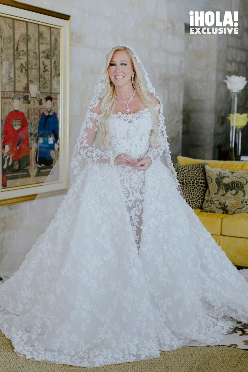 A Texas Love Story: Thomas J. Henry and Dr. Elena Alvarez Westwood Say “I Do”