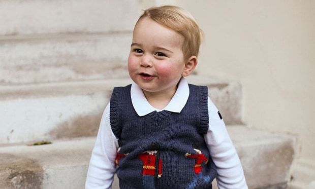 It's also a good idea to pick family activities like making paper and string garlands that "young helpers" like 2-year-old George! can help personalize.
<br>
Photo: Getty Images