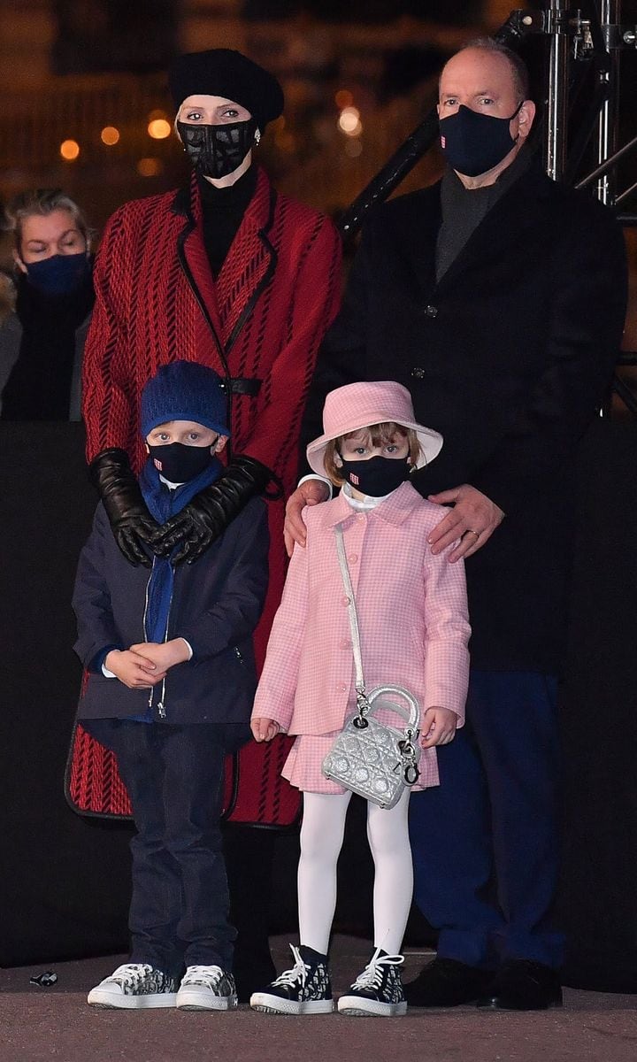 The royal family sported masks for the outing