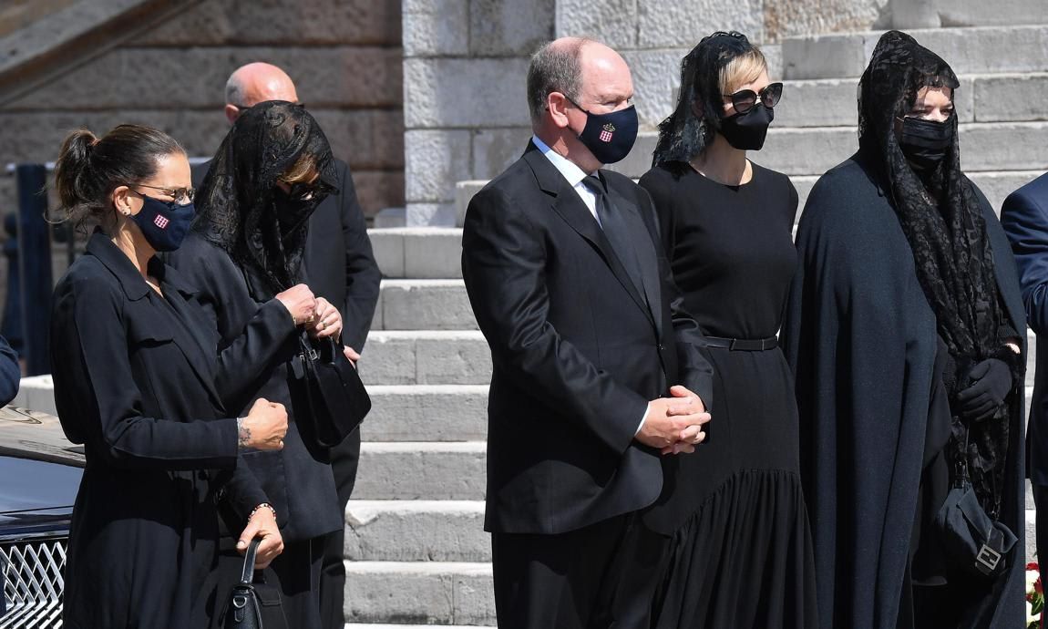 (From left to right) Princess Stephanie, Princess Caroline, Prince Albert and Princess Charlene attended the Baroness' funeral