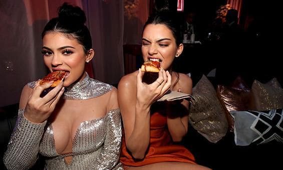 Kylie Jenner, Kendall Jenner pizza