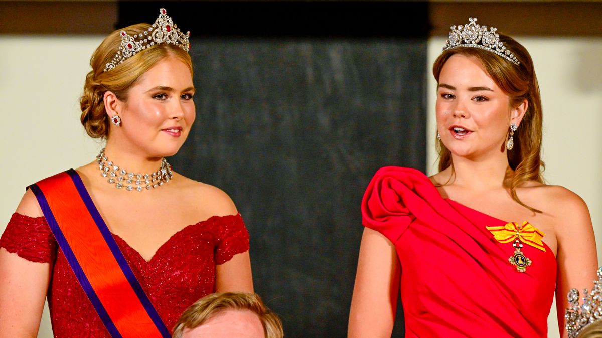 Princesses Amalia and Ariane joined their parents for the state banquet honoring Emperor Naruhito and Empress Masako during the Japanese state visit to the Netherlands.