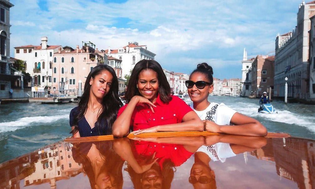 Michelle Obama, Malia Obama and Sasha Obama