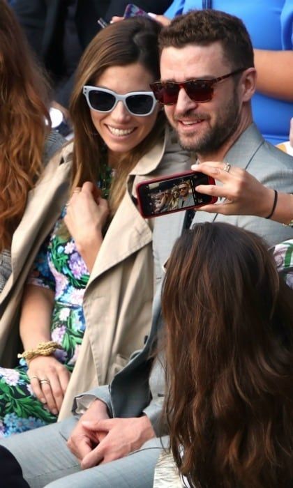 Making memories! Clearly wanting to remember the moment, the happy couple had their photo taken.
Photo: Clive Brunskill/Getty Images