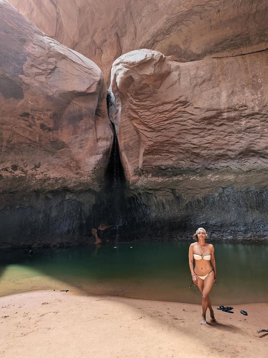 Halle Berry stuns in plunging black bikini during epic American Southwest road trip