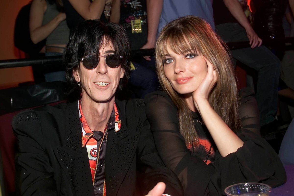 Paulina met Ric Ocasek in 1984 at age 19, when he cast her in the music video for The Cars' hit “Drive.” 