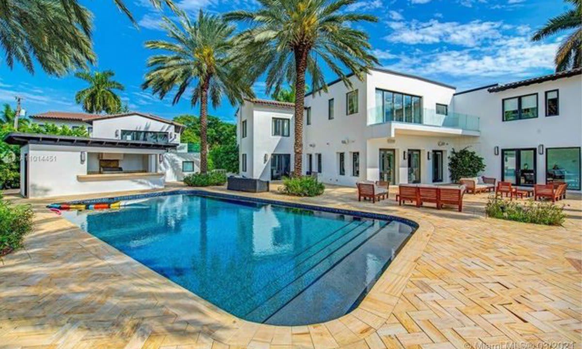 Inside J.Lo's Miami Rental