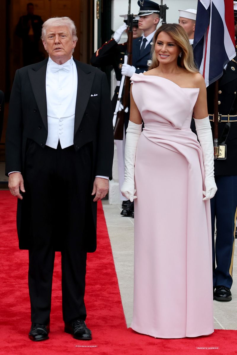 Melania Trump embraced soft sophistication in a pale delphinium pink silk strapless gown by Christian Dior Haute Couture. 