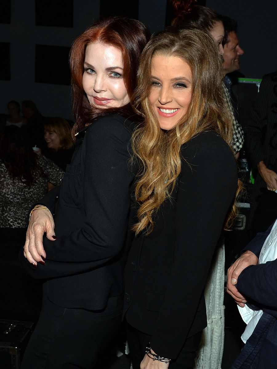 Priscilla Presley with her daughter Lisa Marie Presley 
