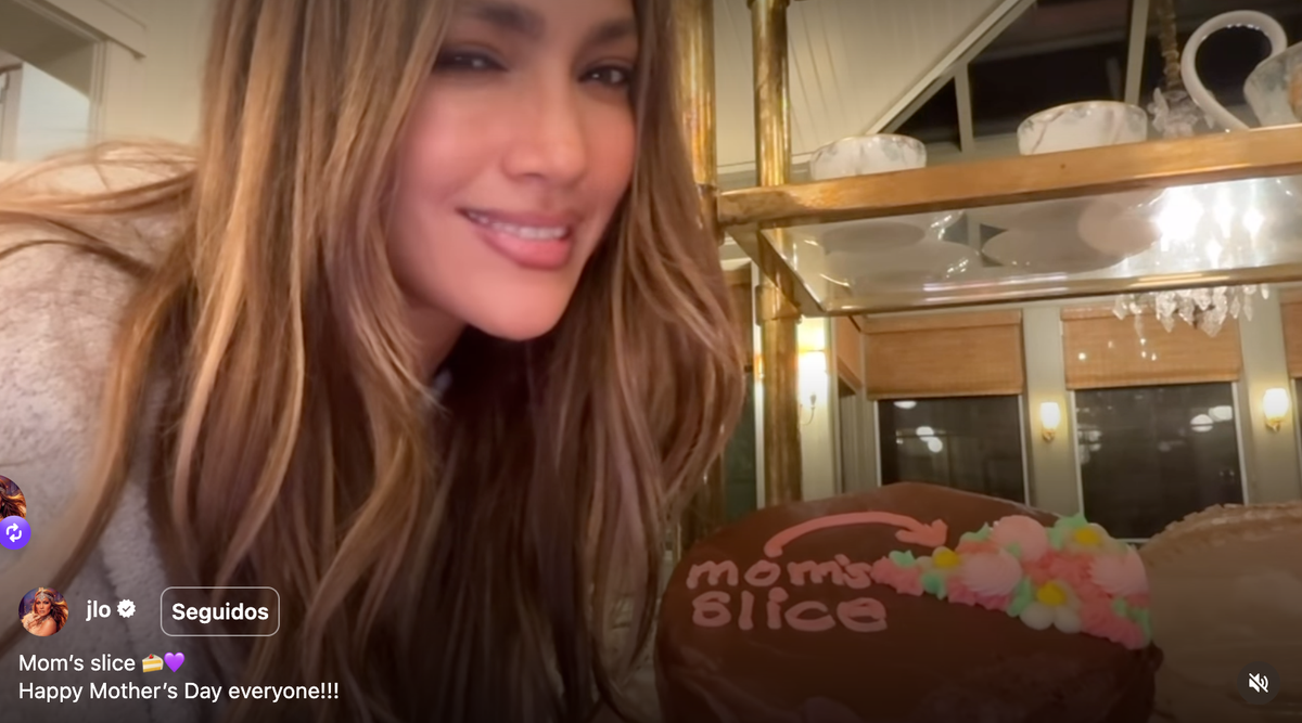 Lopez showed off a rich chocolate cake decorated with pastel flowers and the phrase “mom’s slice.” 