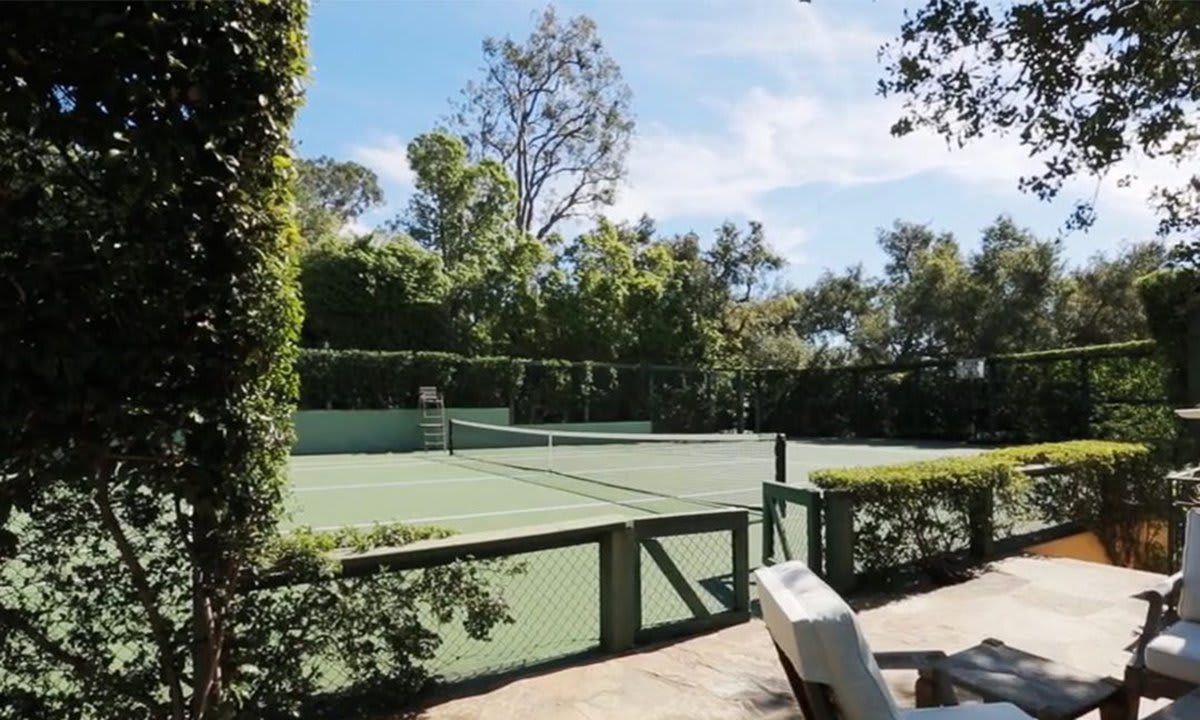 meghan markle prince harry la neighborhood