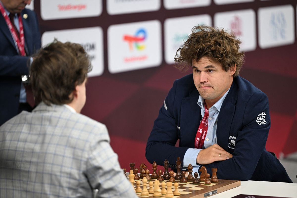 Carlsen Wins 2025 World Blitz After Hollywood-Style Drama