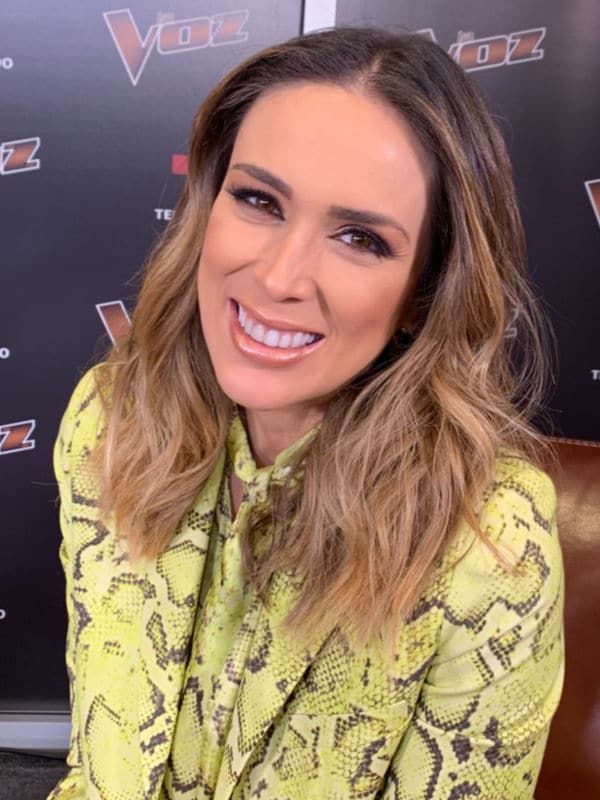 Jacqueline Bracamontes smiles for the camara