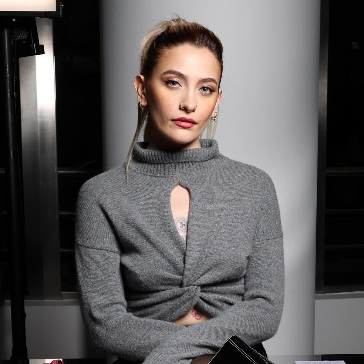 Giambattista Valli : Photocall   Paris Fashion Week   Womenswear Spring/Summer 2023