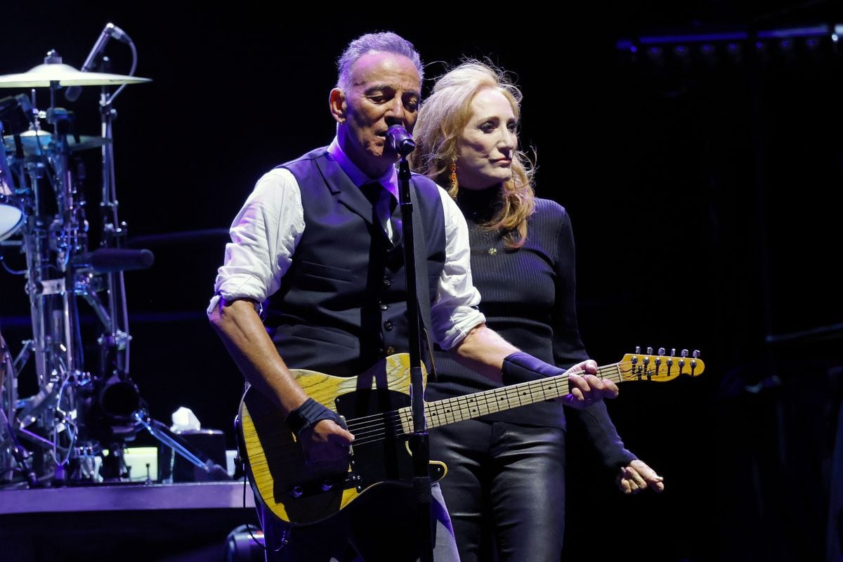Bruce Springsteen and Patti Scialfa perform in 2024 