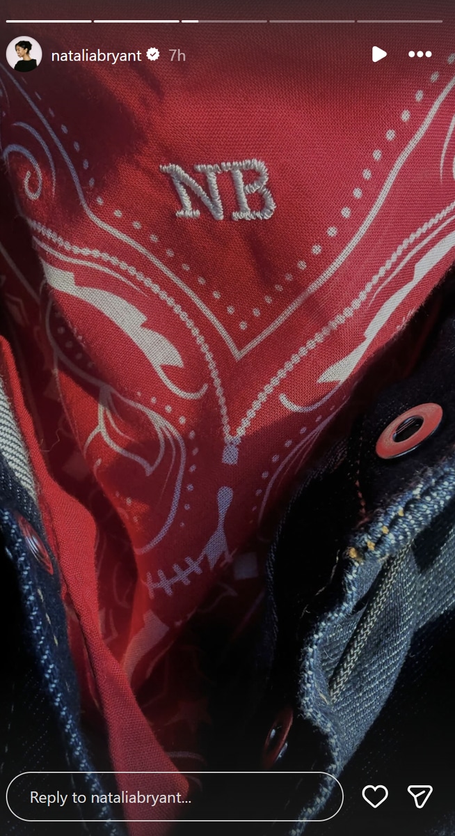 A close look at Natalia Bryant's outfit