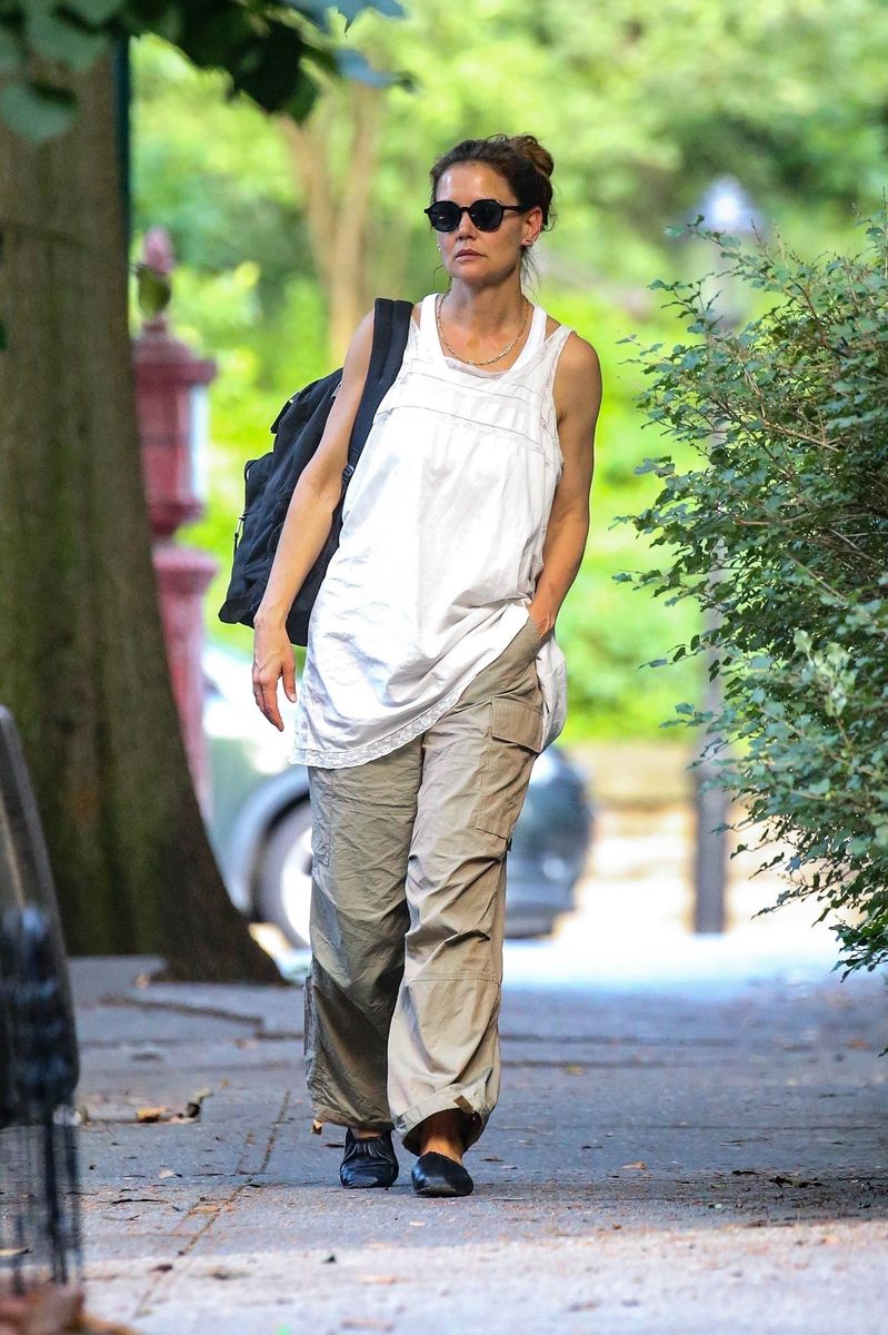 Katie Holmes Paired a Baby Doll Dress With This Forgotten Fashion Trend