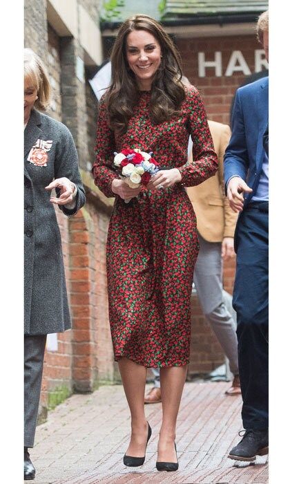 The Duchess looked holiday ready wearing the festive frock to a Christmas party.
Photo: Samir Hussein/WireImage