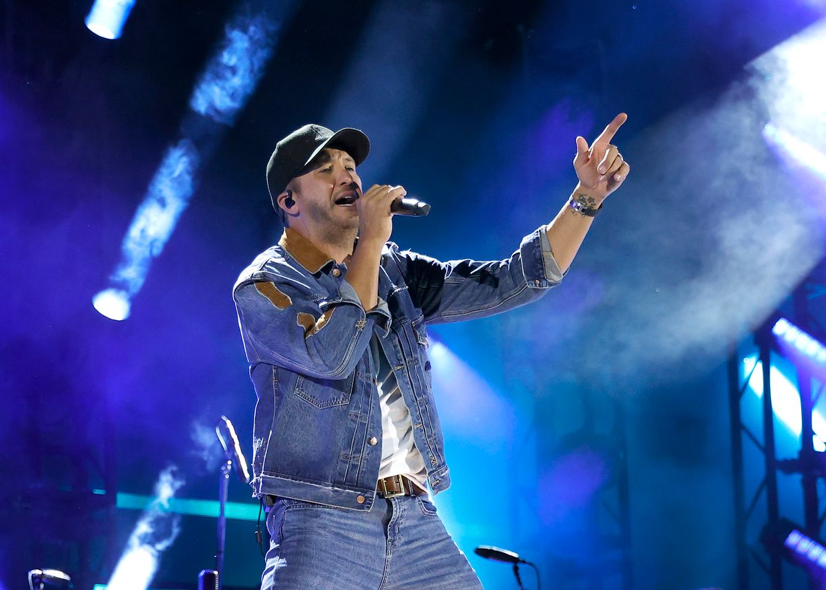 Luke Bryan addressed the wild speculation around his sister's death 