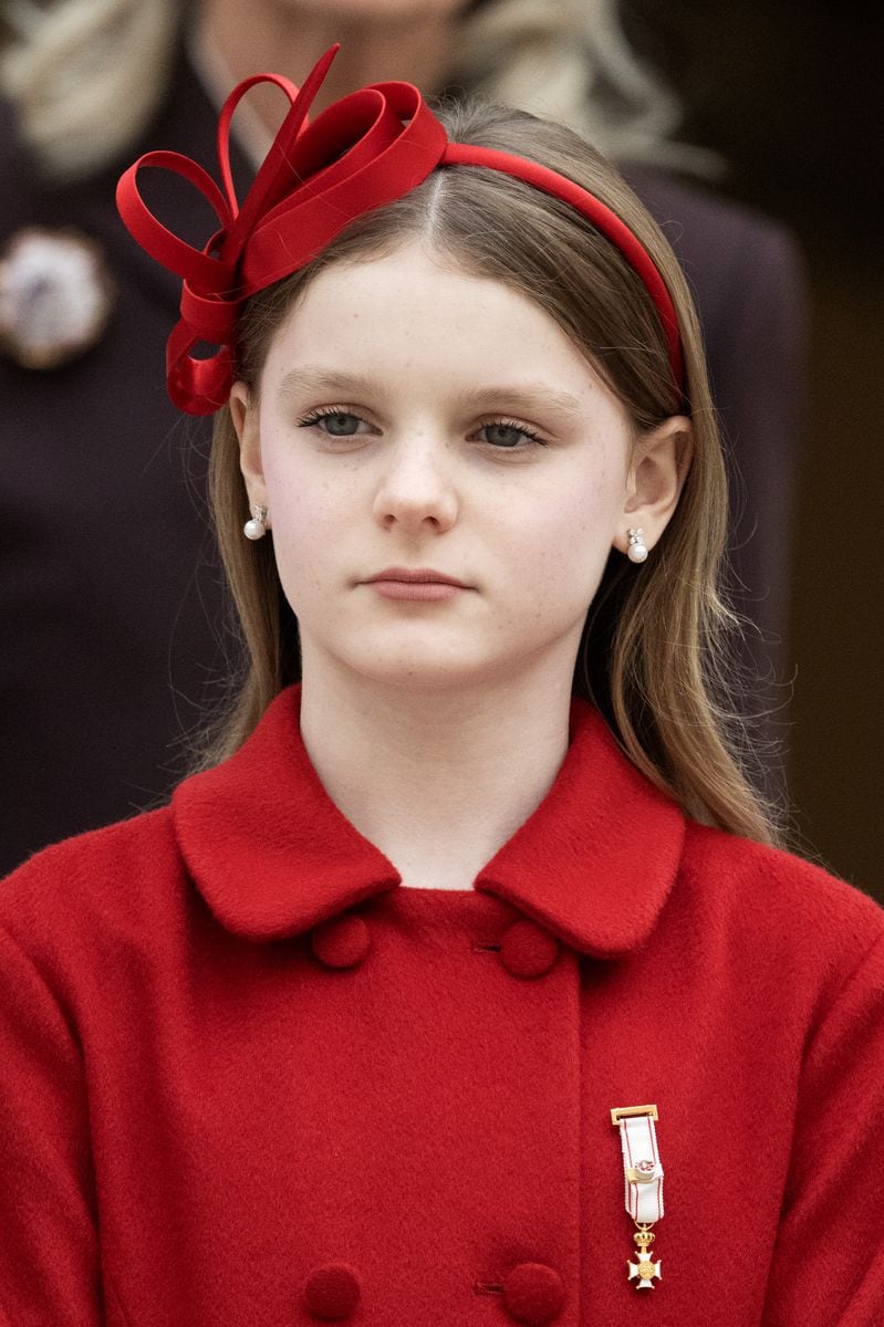 On other occasions, Gabriella has opted for simple headbands in various colors or small, age-appropriate hairpieces.