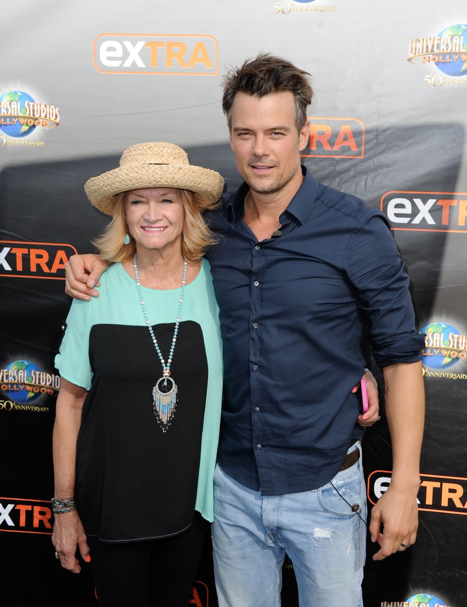 Josh Duhamel and his mother Bonnie L. Kemper visit "Extra" at Universal Studios Hollywood