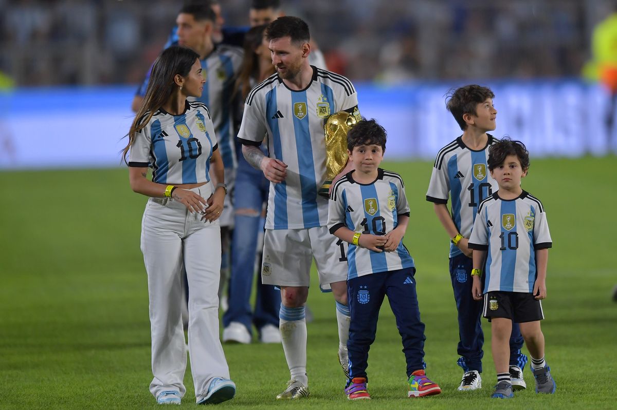  Antonela Roccuzzo, his lifelong partner and the quiet force behind him, dedicated a simple but powerful Instagram message.