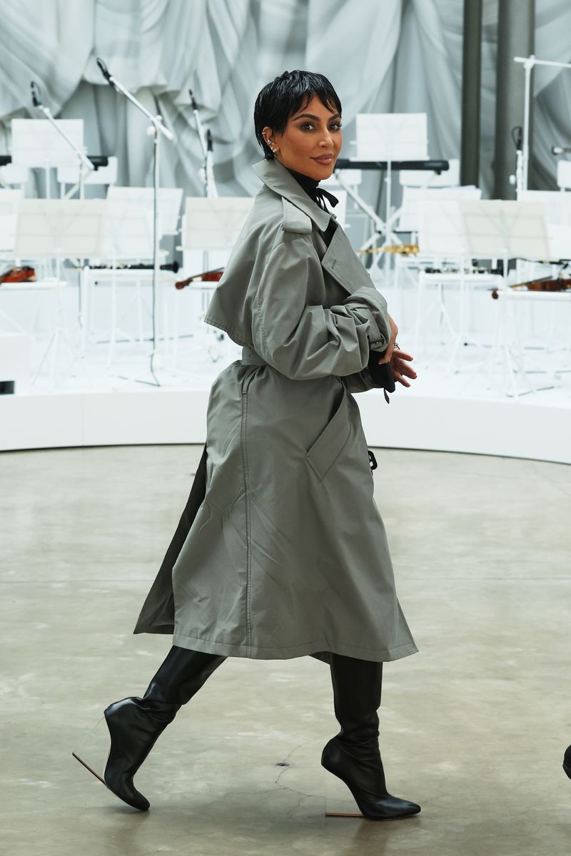 Kim Kardashian’s beauty moves often dominate the cultural conversation, and this latest shift hits all the right notes. 